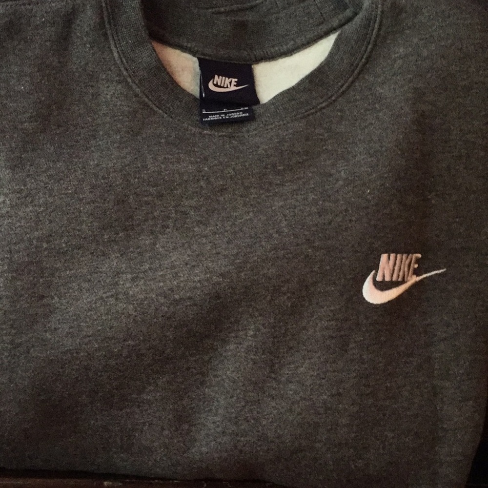 Men’s Nike athletic crew neck